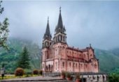 Hotel en venta con 1525m² en Cangas de Onís foto