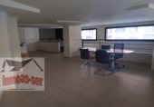102m² commercial premises for sale in Barcelona, in the area of Sant Andreu de Palomar, Carrer del Cinca photo