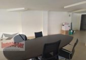 102m² commercial premises for sale in Barcelona, in the area of Sant Andreu de Palomar, Carrer del Cinca photo