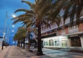 200m² locaux commerciaux pour vente à Oliva, Avenida de Burguera photo
