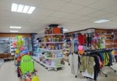 200m² locaux commerciaux pour vente à Oliva, Avenida de Burguera photo