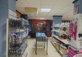 200m² locaux commerciaux pour vente à Oliva, Avenida de Burguera photo