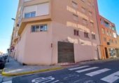 300m² commercial premises for sale in Oliva, calle calixto iii, 46780 photo