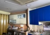 Local comercial en venta con 235m² en Madrid, en la zona de Palomeras Bajas, Avenida de las Palomeras foto