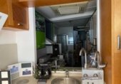 Local comercial en venta con 235m² en Madrid, en la zona de Palomeras Bajas, Avenida de las Palomeras foto