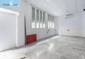 152m² commercial premises for sale in Granada, Calle Turina photo