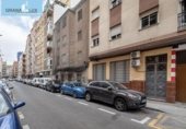 152m² commercial premises for sale in Granada, Calle Turina photo