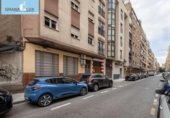 152m² commercial premises for sale in Granada, Calle Turina photo