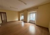 525m² bâtiment pour vente à Badajoz, dans le quartier de San Roque, Plaza de Portugal photo