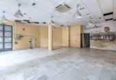 152m² commercial premises for sale in Granada, Calle Valle Inclán photo