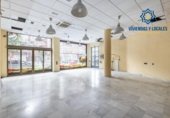 152m² commercial premises for sale in Granada, Calle Cañaveral photo