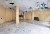 152m² commercial premises for sale in Granada, Calle Cañaveral photo