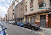 152m² commercial premises for sale in Granada, Calle Cañaveral photo