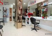 61m² hair salon for sale in Blanes, Carrer Jaume I photo