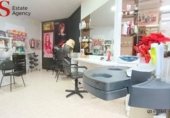 61m² hair salon for sale in Blanes, Carrer Jaume I photo