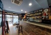 147m² restaurant pour vente à Barcelone, dans le quartier de la Guineueta, Carrer Riba-roja photo