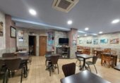 147m² restaurant pour vente à Barcelone, dans le quartier de la Guineueta, Carrer Riba-roja photo