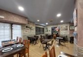 147m² restaurant pour vente à Barcelone, dans le quartier de la Guineueta, Carrer Riba-roja photo