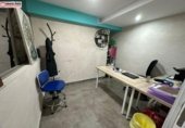 32m² commercial premises for sale in Arganda del Rey, Calle Don Diego photo