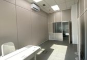 Oficina en venta con 620m² en Tres Cantos, Ronda Poniente foto