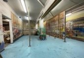 Local comercial en venta con 162m² en Santa Coloma de Gramenet, carrer de sant ernest, 08923 foto