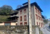 1079m² hôtel pour vente à Vega de Valcarce, Portela photo
