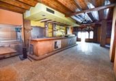 166m² restaurant for sale in Valencia, in the area of Benicalap, Calle de San Roque photo