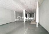 Local comercial en venta con 197m² en Dos Hermanas, Calle Toneleros foto
