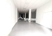 Local comercial en venta con 197m² en Dos Hermanas, Calle Toneleros foto