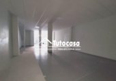 Local comercial en venta con 197m² en Dos Hermanas, Calle Toneleros foto