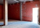 Local comercial en venta con 80m² en Puebla de Lillo, Barrio Barriada foto