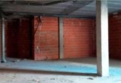 Local comercial en venta con 80m² en Puebla de Lillo, Barrio Barriada foto
