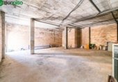 Local comercial en venta con 198m² en Granada, Carretera de la Sierra foto