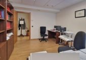 328m² office for sale in A Coruña, Praza María Pita photo