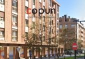 Local comercial en venta con 50m² en Oviedo, en la zona de Buenavista, Calle José Ramón Tolivar Faes foto