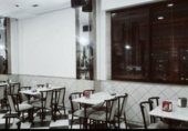 181m² bar for sale in Córdoba, Calle Julio César photo