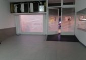 Local comercial en venta con 420m² en Orense foto