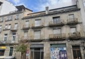 550m² building for sale in Ourense, photo
