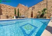 Hotel en venta con 251m² en Alcalá la Real, Calle Miguel de Cervantes foto