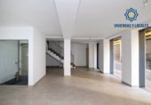 Edificio en venta con 260m² en Granada, en la zona de Barrio de la Virgen, Calle Mirasol foto