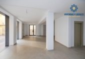 Edificio en venta con 260m² en Granada, en la zona de Barrio de la Virgen, Calle Mirasol foto