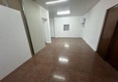 200m² commercial premises for sale in Elda, Calle Juan de la Cierva photo