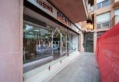 Frutería en venta con 198m² en Reus, en la zona de Barri Ample, Carrer General Moragues foto