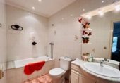 559m² building for sale in Figueras, Carrer Terreres photo