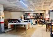 559m² building for sale in Figueras, Carrer Terreres photo