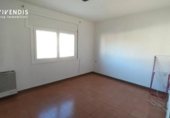 Edificio en venta con 249m² en Linyola, Carrer Edison foto
