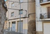 Edificio en venta con 249m² en Linyola, Carrer Edison foto