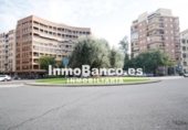 Local comercial en venta con 177m² en Valencia, en la zona de San Antonio, calle maximiliano thous, 46009 foto