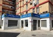160m² commercial premises for sale in Seville, in the area of The Silver, Avenida Los Gavilanes photo