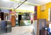 160m² commercial premises for sale in Seville, in the area of The Silver, Avenida Los Gavilanes photo